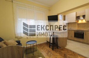 Обзаведен Двустаен апартамент, Център