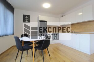 New, Furnished 1 Schlafzimmer Wohnung, Center