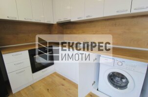 New, Furnished 1 Schlafzimmer Wohnung, Center