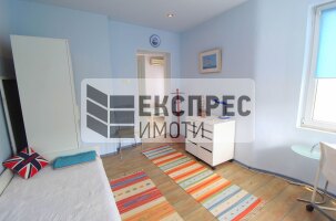 Furnished 3 bedroom apartment, Red Square