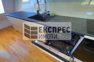 Луксозно, Обзаведен Четиристаен апартамент, Център