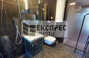 Луксозно, Обзаведен Четиристаен апартамент, Център