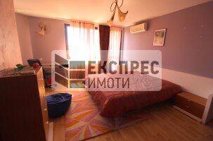 Furnished 3 bedroom apartment, Greek area