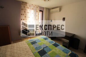 Furnished 3 bedroom apartment, Greek area