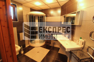 Furnished 3 bedroom apartment, Greek area