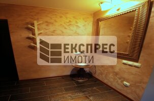 Furnished 3 bedroom apartment, Greek area