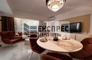 Нов, Луксозен, Обзаведен Тристаен апартамент, Гръцка махала
