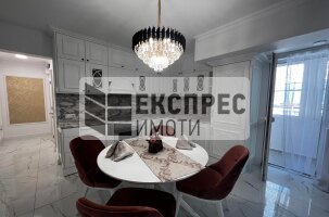 Нов, Луксозен, Обзаведен Тристаен апартамент, Гръцка махала
