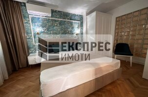 Нов, Луксозен, Обзаведен Тристаен апартамент, Гръцка махала