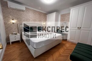 Нов, Луксозен, Обзаведен Тристаен апартамент, Гръцка махала