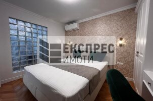 Нов, Луксозен, Обзаведен Тристаен апартамент, Гръцка махала