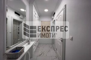 Нов, Луксозен, Обзаведен Тристаен апартамент, Гръцка махала