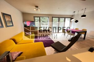 Обзаведен, Тристаен апартамент, Окръжна болница