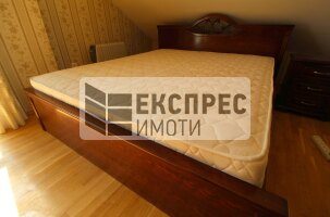 Обзаведен Тристаен апартамент, Окръжна болница
