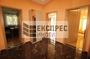 Обзаведен Тристаен апартамент, Окръжна болница