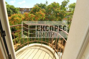 Обзаведен Тристаен апартамент, Окръжна болница