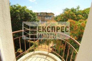 Обзаведен Тристаен апартамент, Окръжна болница