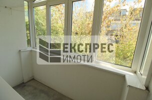 Обзаведен Тристаен апартамент, Окръжна болница