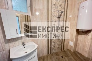 Обзаведен Тристаен апартамент, Окръжна болница