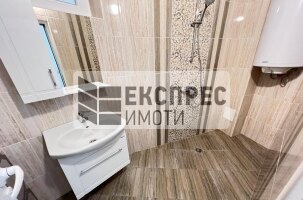 Обзаведен Тристаен апартамент, Окръжна болница