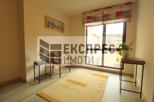 Луксозен,Обзаведен Четиристаен апартамент, Център