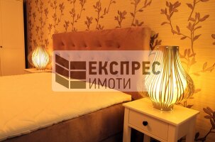 Луксозен,Обзаведен Четиристаен апартамент, Център