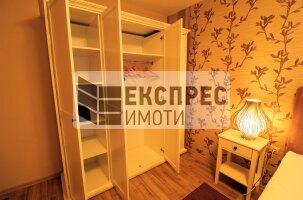 Луксозен,Обзаведен Четиристаен апартамент, Център