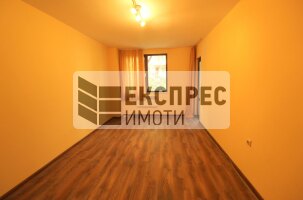 Луксозен,Обзаведен Четиристаен апартамент, Център