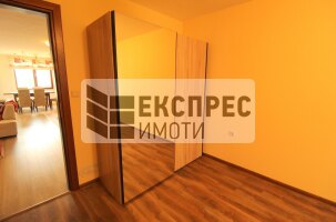 Луксозен,Обзаведен Четиристаен апартамент, Център