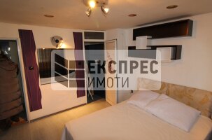 Обзавeден Многостаен апартамент, Окръжна болница