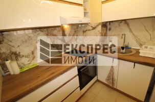 Нов, Обзаведен Двустаен апартамент, Окръжна болница