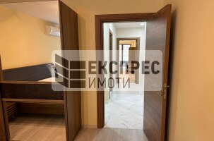 Нов, Обзаведен Двустаен апартамент, Окръжна болница