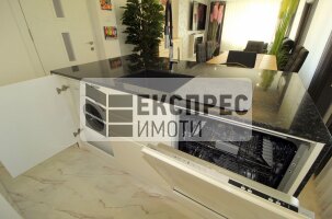 Луксозно, Обзаведен Тристаен апартамент, Аспарухово