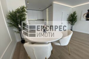 Нов, Луксозно, Обзаведен Двустаен апартамент, Бриз