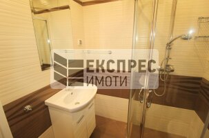 Луксозно Обзаведен Тристаен апартамент, Окръжна болница