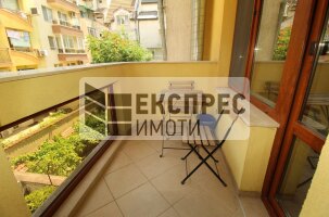 Луксозно Обзаведен Тристаен апартамент, Окръжна болница