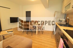 Луксозно, Обзаведен Тристаен апартамент, Окръжна болница