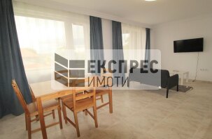Нов, Обзаведен Двустаен апартамент, Гранд Мол Варна