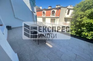 Обзаведен Тристаен апартамент, Център