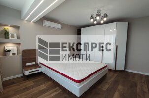  2 Schlafzimmer Wohnung, Chayka