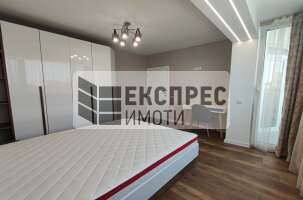  2 Schlafzimmer Wohnung, Chayka