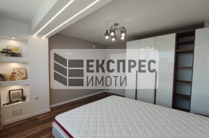  2 Schlafzimmer Wohnung, Chayka