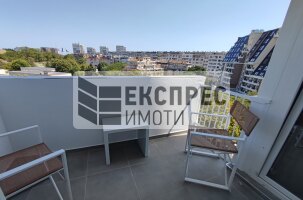  2 Schlafzimmer Wohnung, Chayka