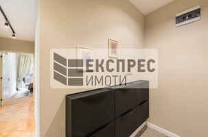 Обзаведен Тристаен апартамент, Център