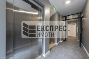 Обзаведен Тристаен апартамент, Център