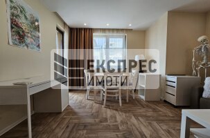 Обзаведен Тристаен апартамент, Окръжна болница