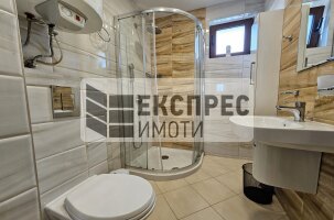 Обзаведен Тристаен апартамент, Окръжна болница