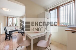  2 bedroom apartment, Greek area
