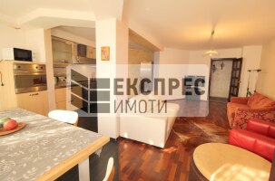 Luxuriously, furnished 2 bedroom apartment, Greek area