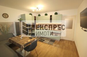 Обзаведен, Нов, Луксозен Тристаен апартамент, Център